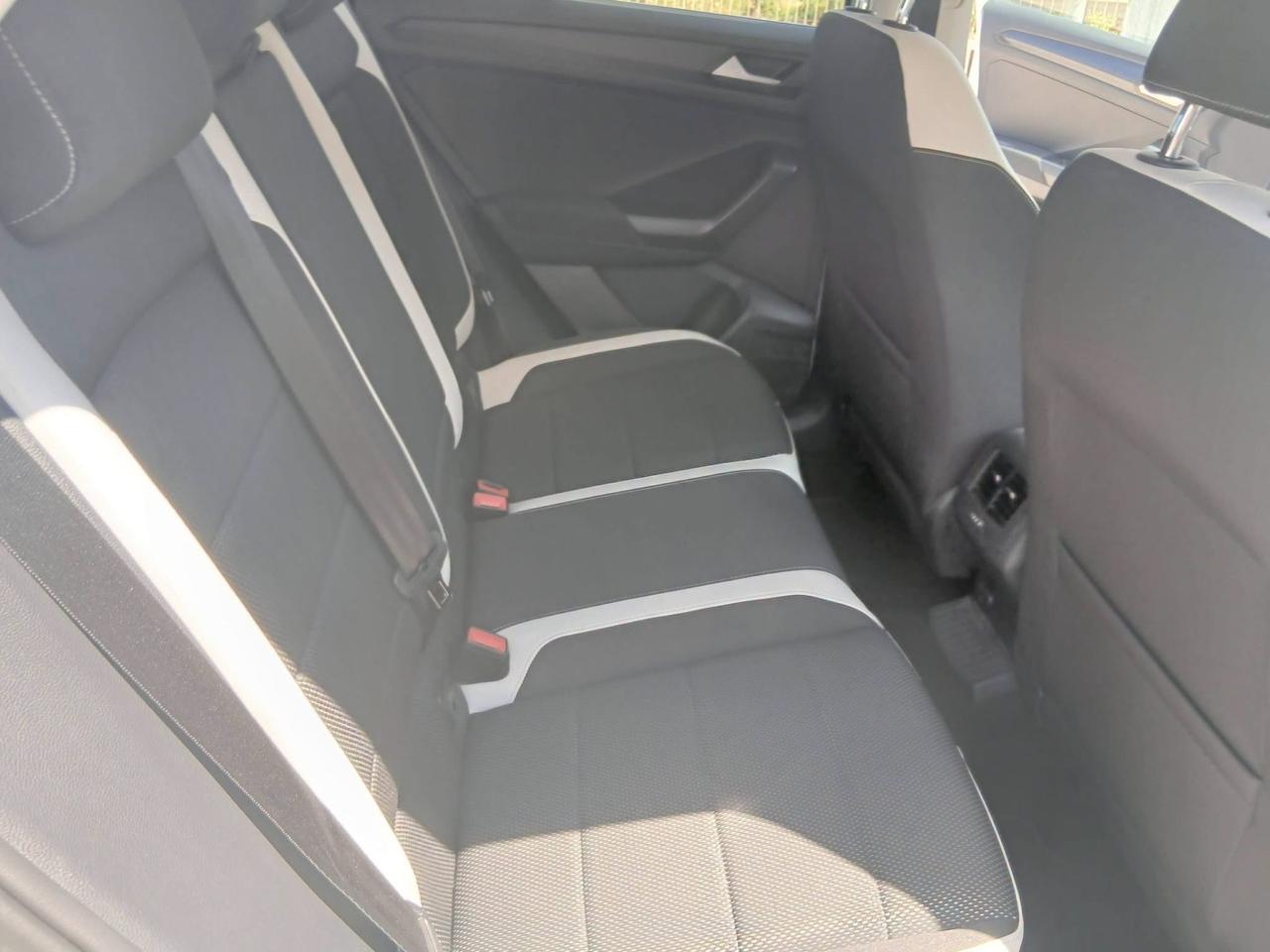 Volkswagen T-Roc 1.6 TDI SCR Advanced BlueMotion Technology