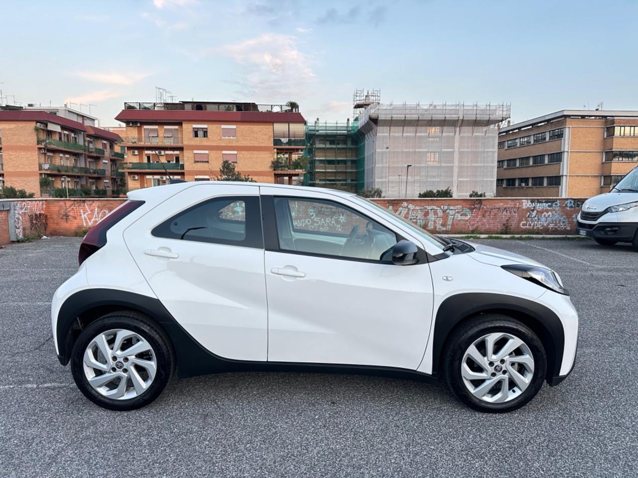 Toyota Aygo X 1.0 *4.000KM* PARI NUOVO