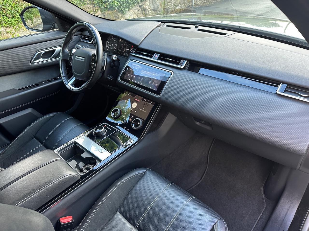 Land Rover Range Velar 2.0D I4 180 CV R-Dynamic