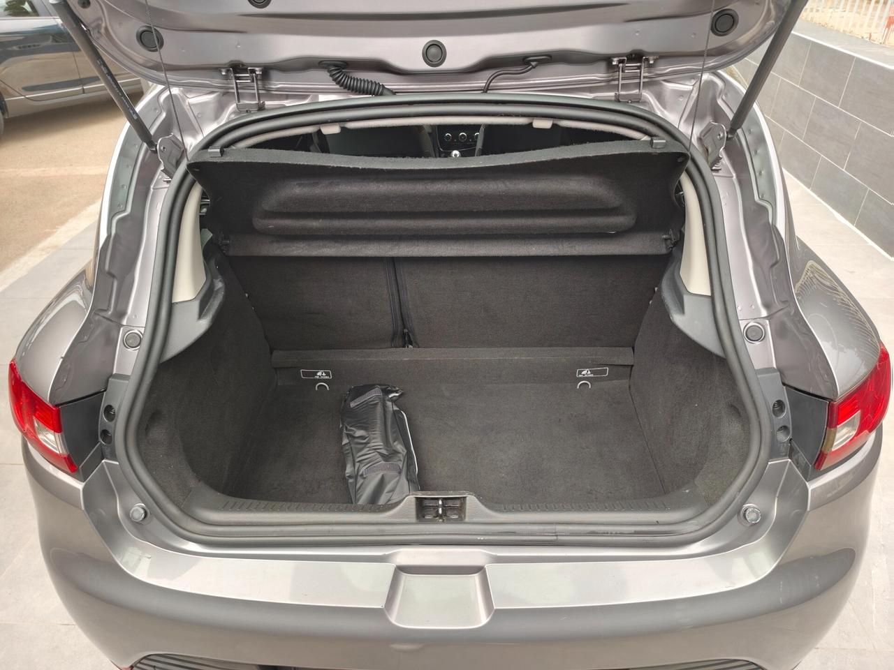 Renault Clio 1.2 BENZINA NAVIGATORE
