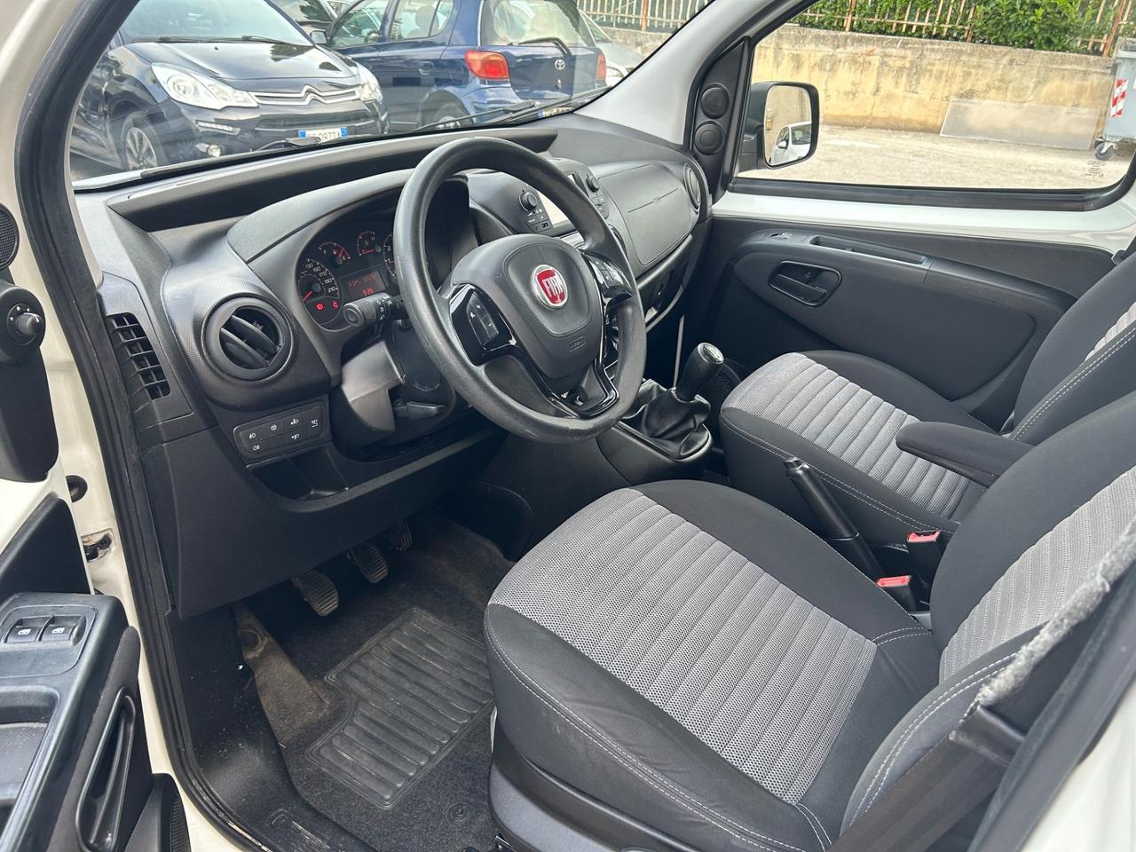 Fiat Qubo 1.3 MJT 95 CV Trekking Autocarro