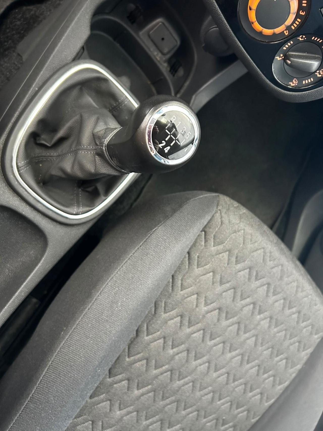 Opel Corsa 1.2 GPL X NEOPATENTATI 2014