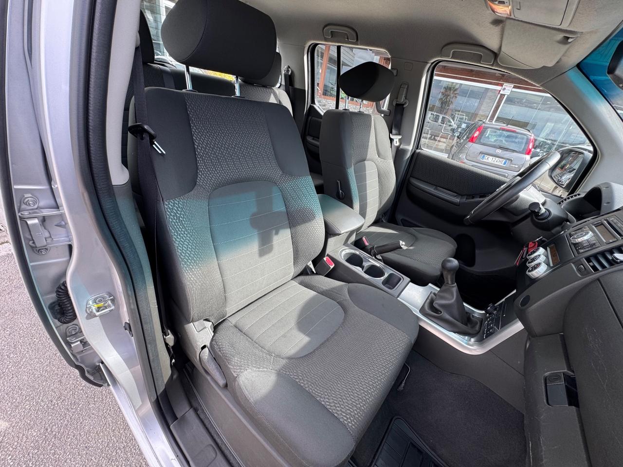 Nissan Navara 2.5 dCi 190CV 4 porte Double Cab Platinum