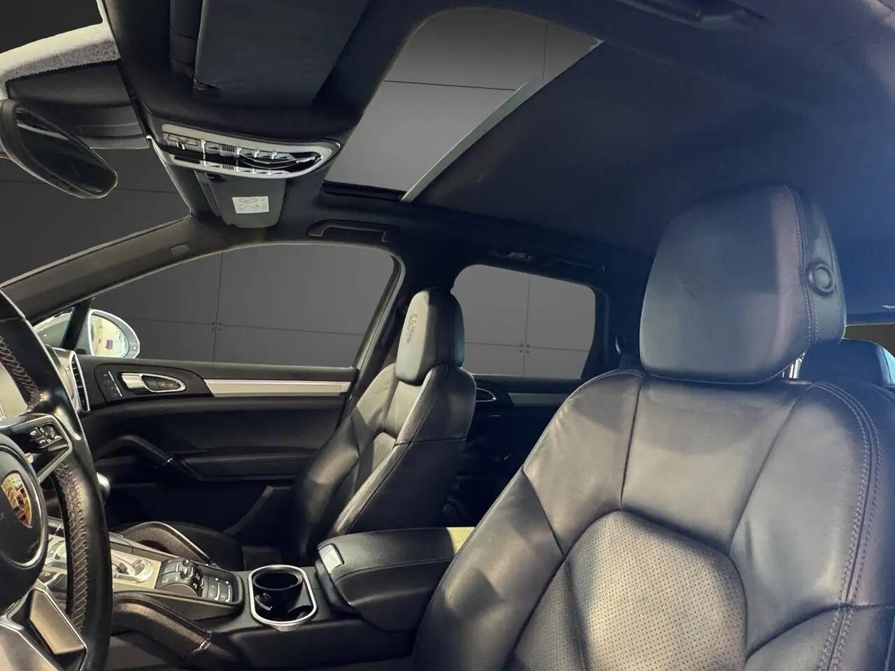 Porsche Cayenne 3.0 250cv NO SUPERBOLLO Tetto Pelle Totale Fari PDLS+Cerchi 21