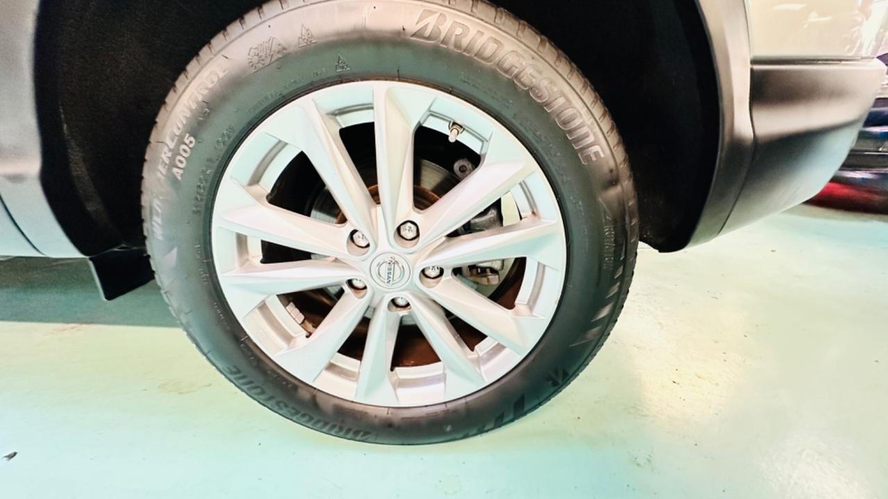 Nissan Qashqai 1.6 dCi 4x4 Tekna. Tagliandi certificati