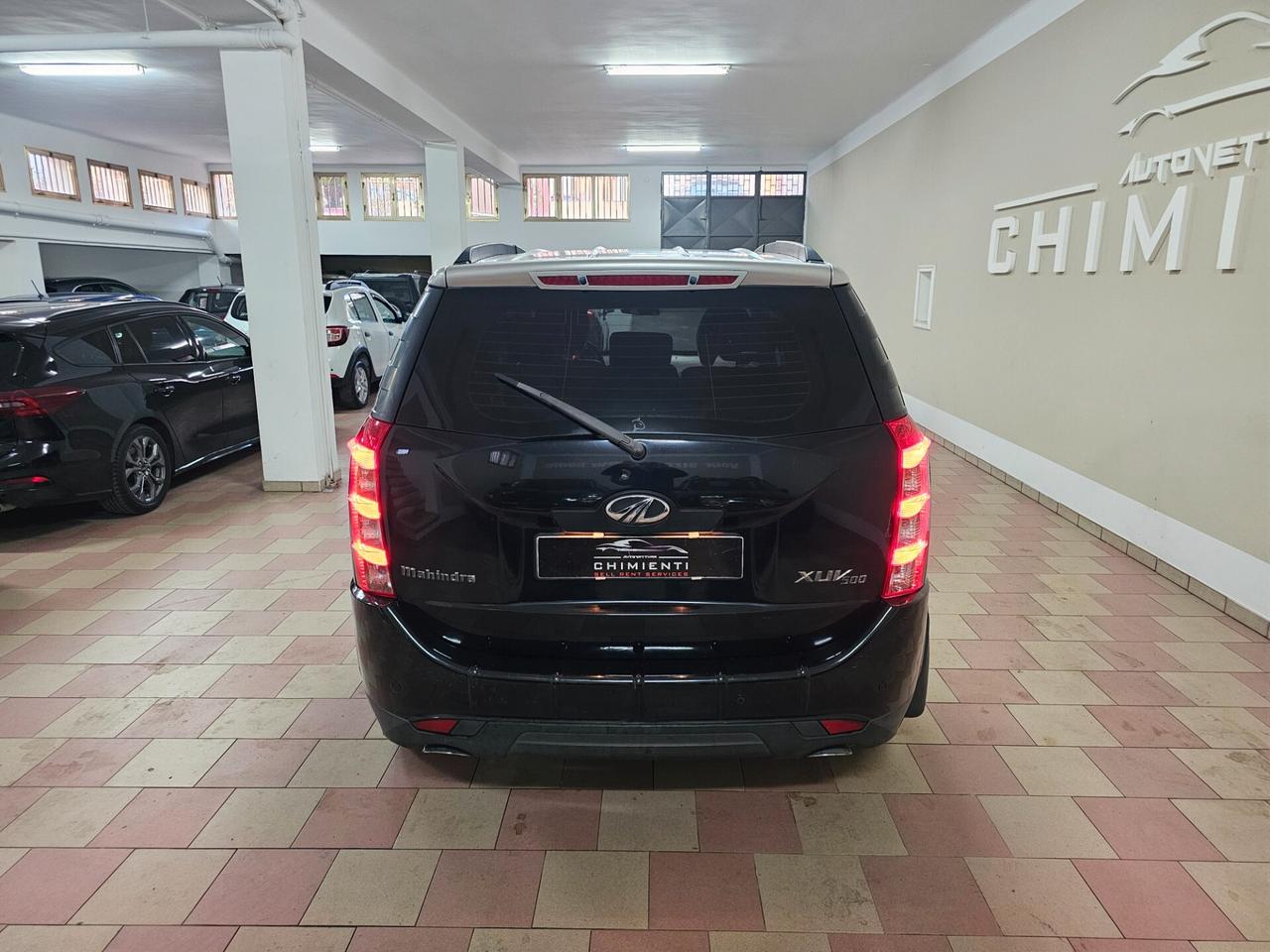 Mahindra XUV500 2.2 16V AWD W8