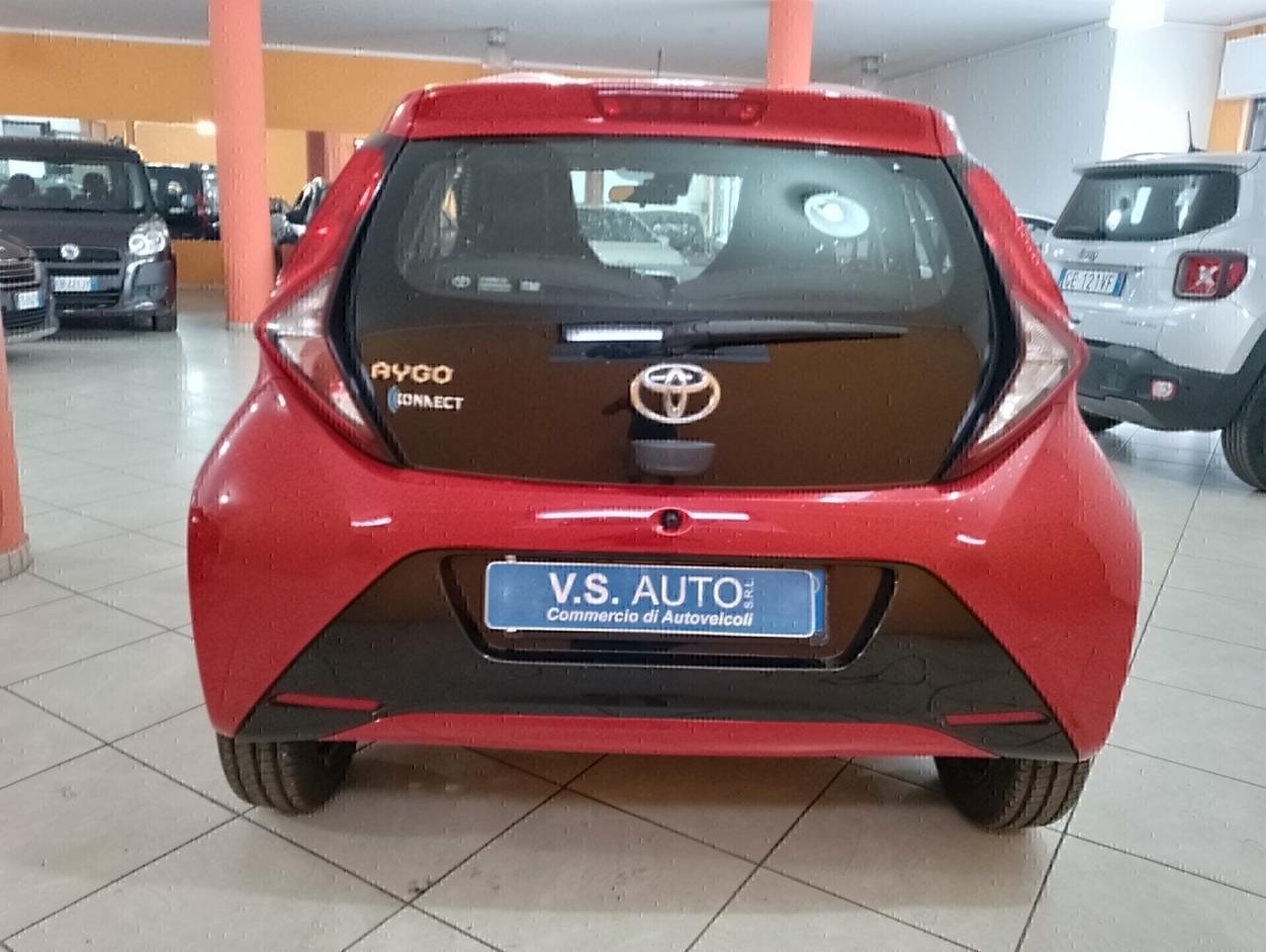 Toyota Aygo Connect 1.0 VVT-i 72 CV 5 porte x-clusiv