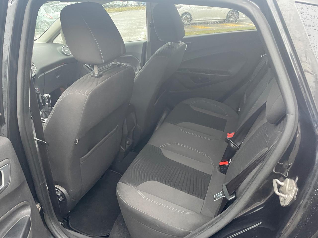 Ford Fiesta 1.5 TDCi 75CV 5 porte Titanium*Nepatentati*Cerchi*