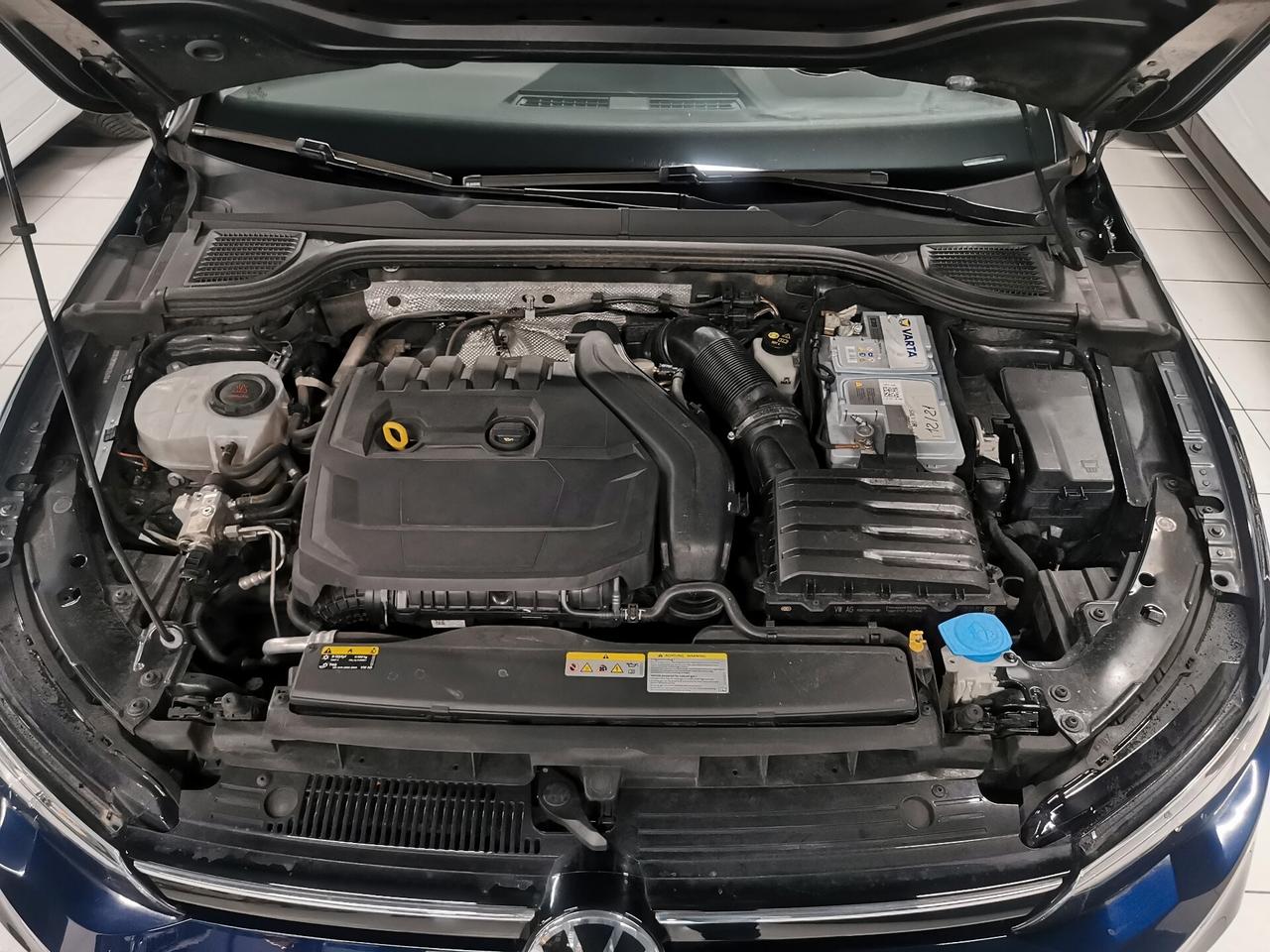 Volkswagen Golf 1.5 TGI DSG Life Metano Cambio automatico