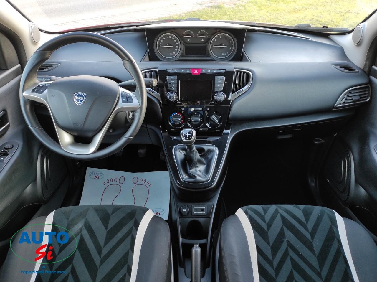 Lancia Ypsilon 1.3 Mjet - 95cv NEOPATENTATI