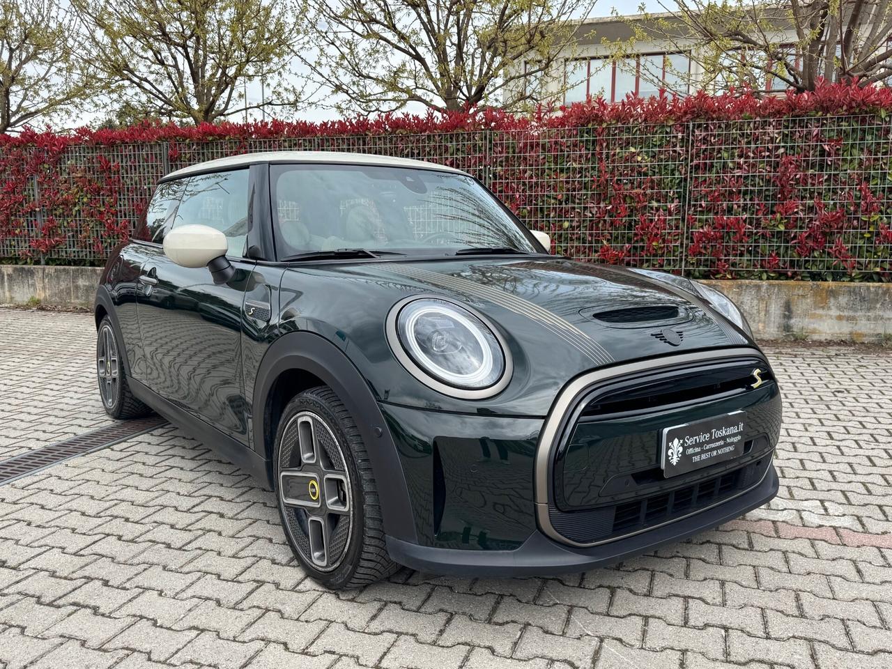 Mini Full Electric Cooper SE Resolute