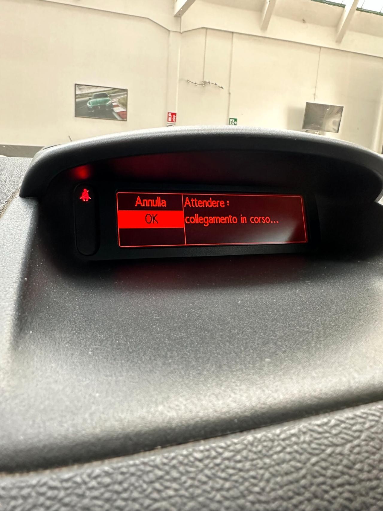 Renault Clio 1.2 Benz, Euro 5A, pari al nuovo e uni propriet