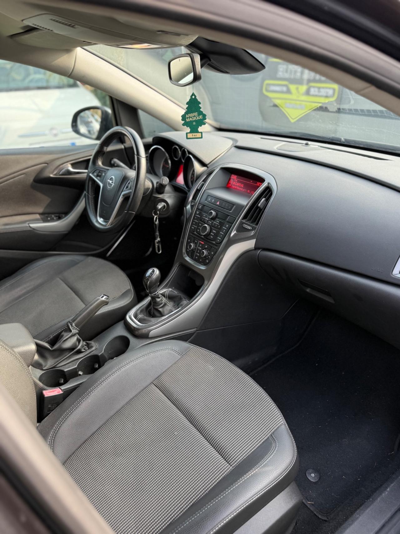 Opel ASTRA 2012 SW 1.7 DIESEL SPORTS TOURER COSMO