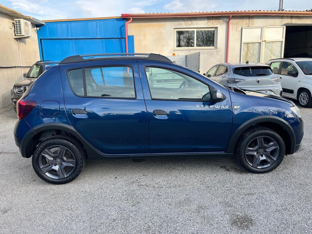 Dacia sandero stepway-0.9 tce-benz-2017