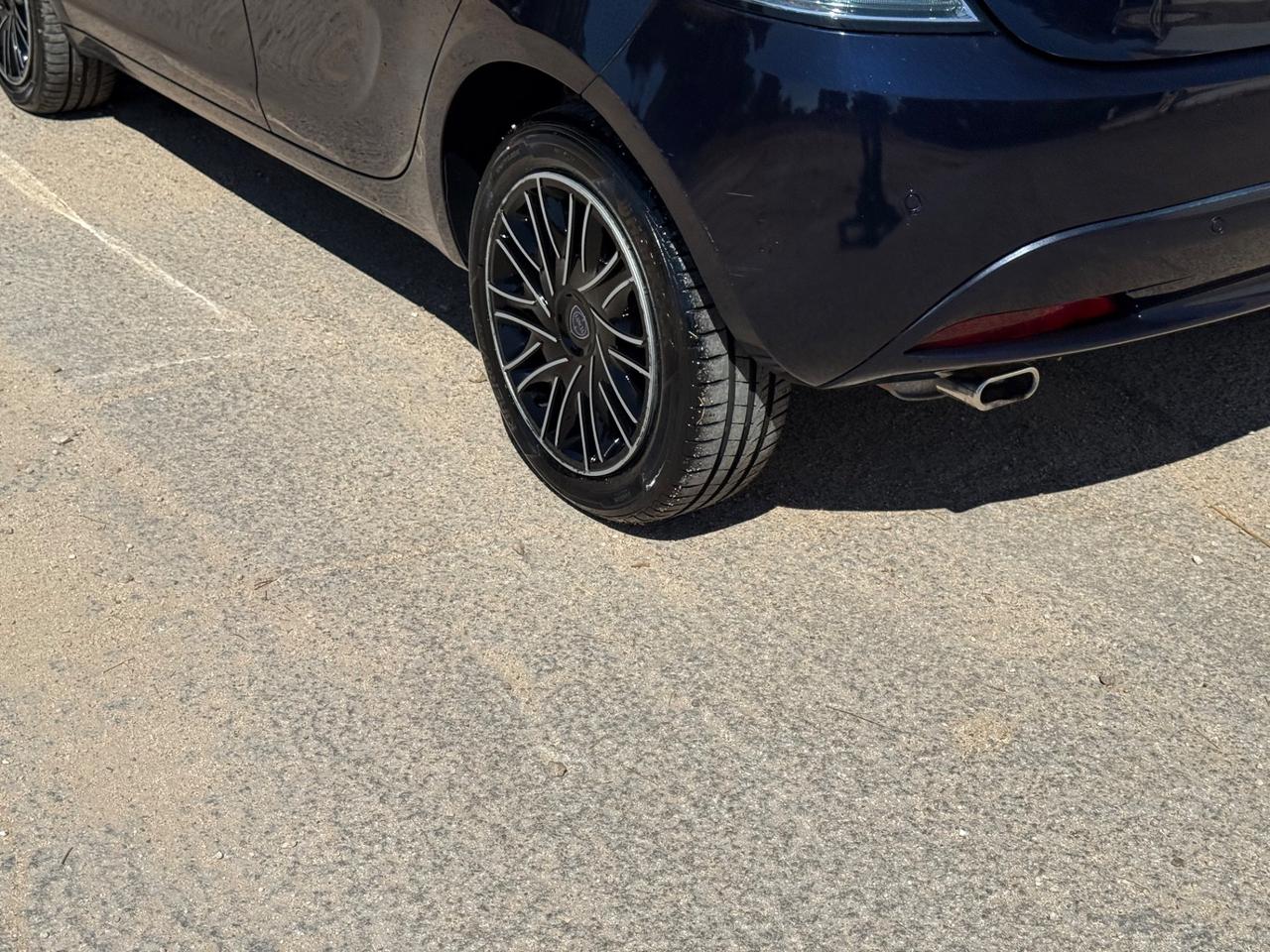 Lancia Ypsilon 1.2 69 CV 5 porte GPL Ecochic Gold