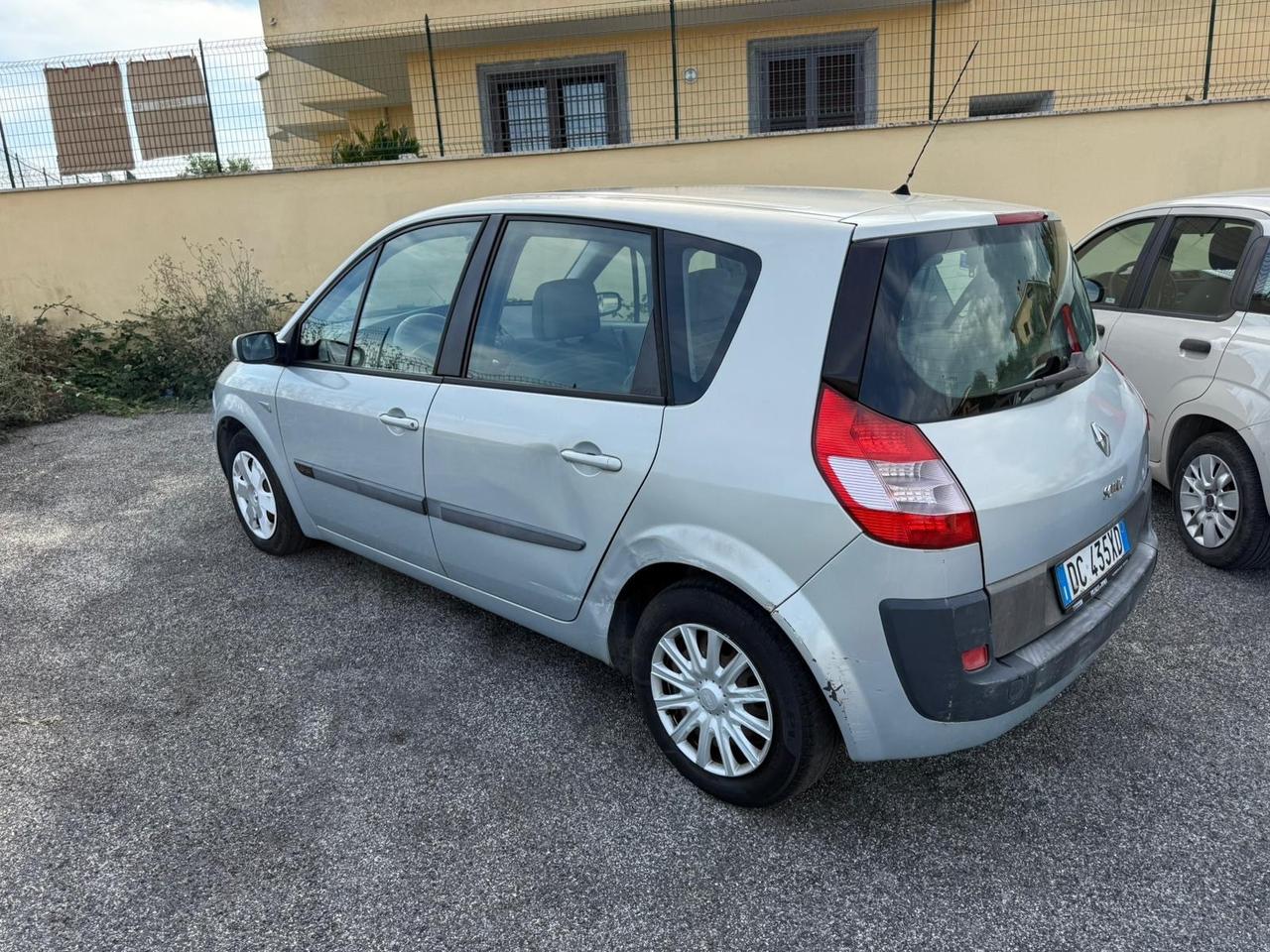 Renault Scenic Scénic 1.4 16V Pack Authentique