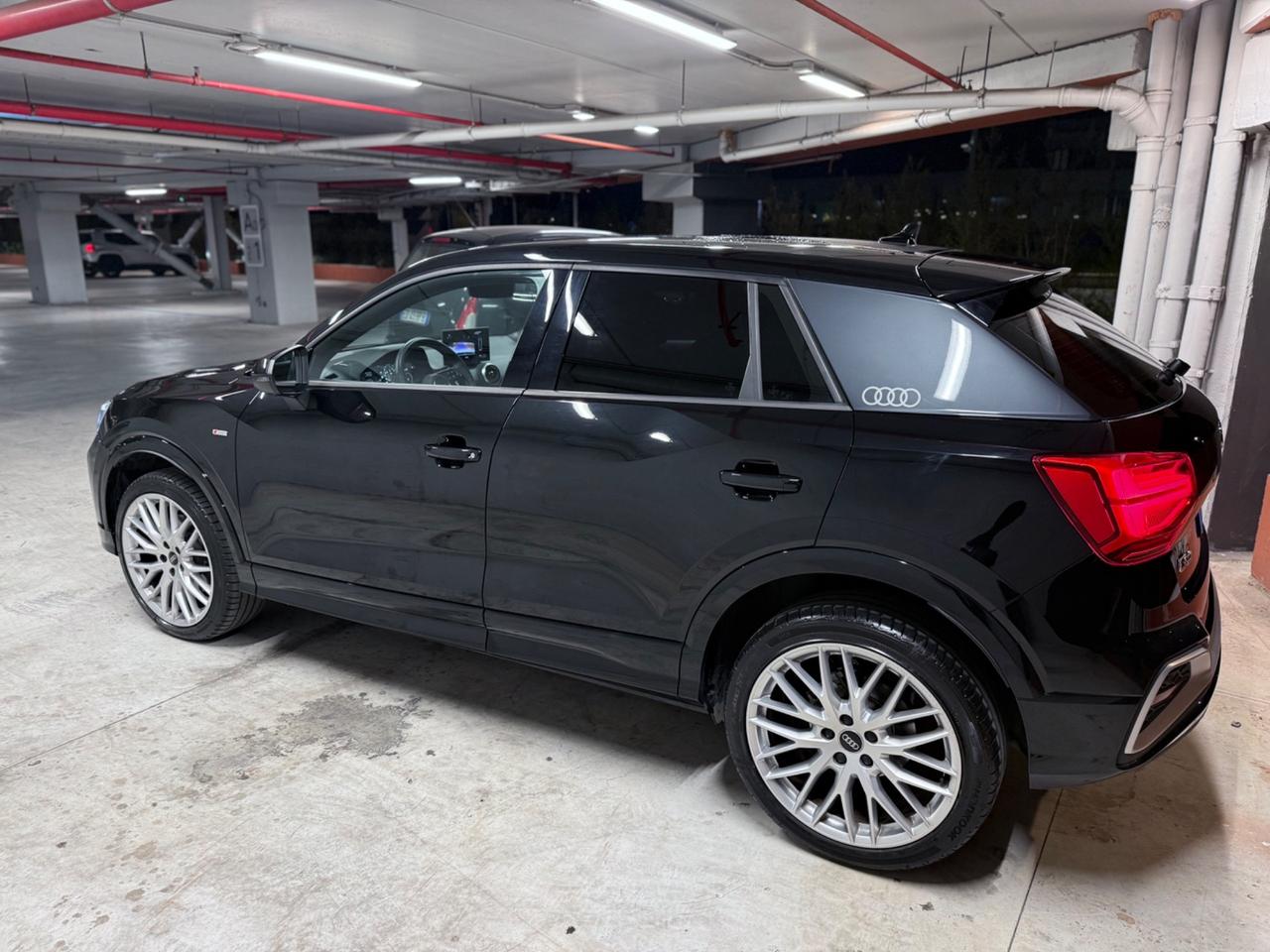 Audi Q2 35 TDI S tronic line Edition