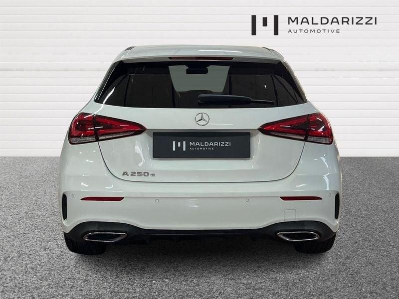 Mercedes-Benz Classe A - W177 2018 A 250 e phev (eq-power) Premium auto