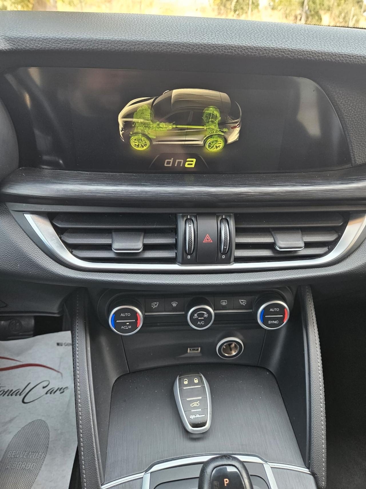Alfa Romeo Stelvio 2.2 Q4 210cv diesel FULL