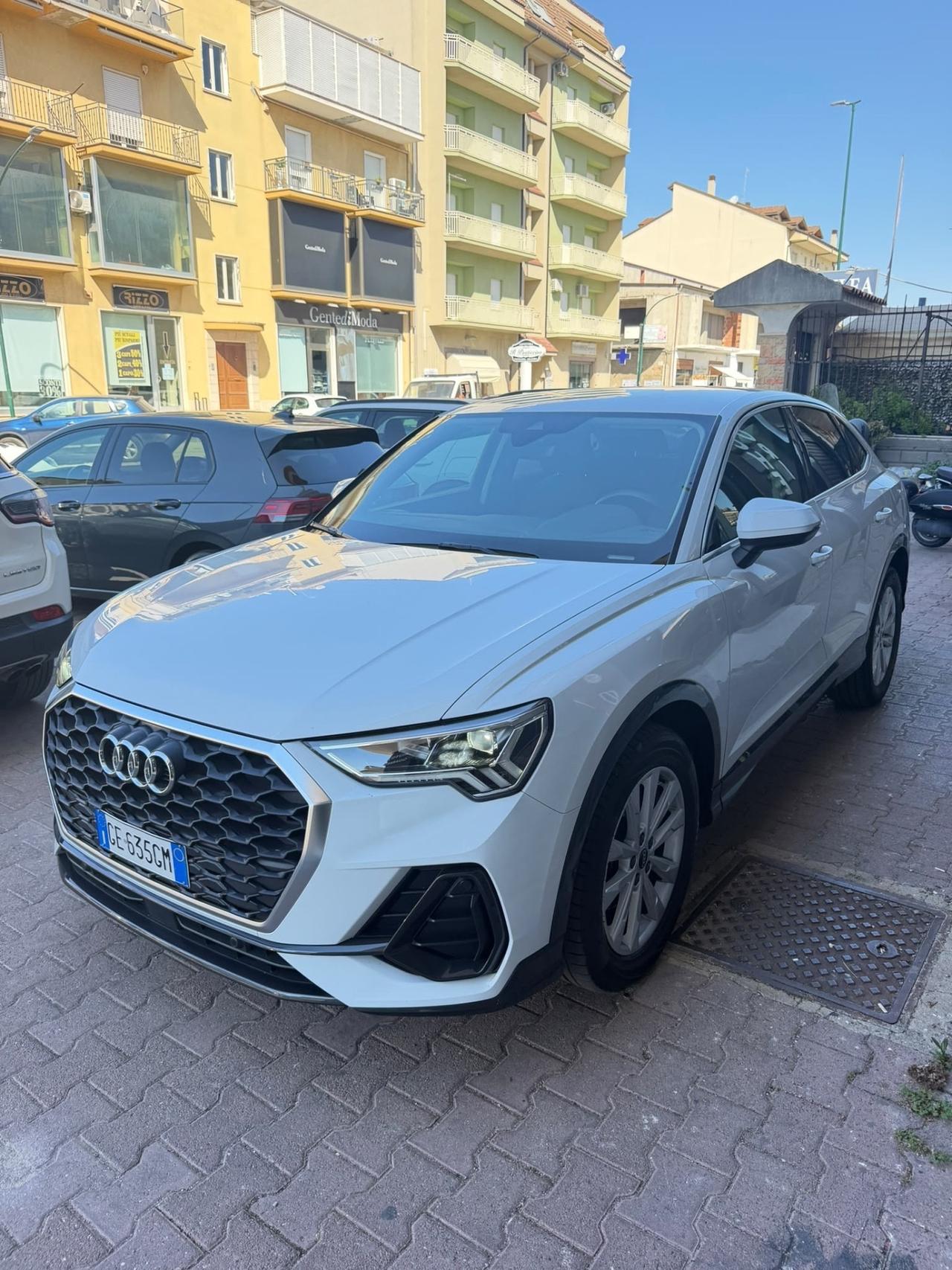 Audi Q3 35 TDI S tronic 2.0 150 CV