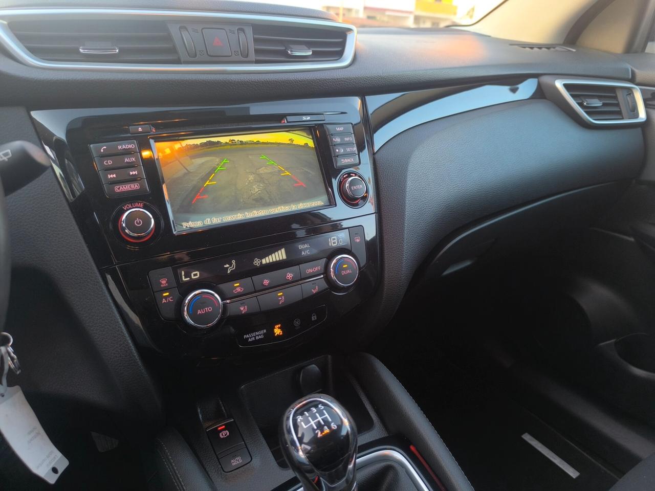 NISSAN QASHQAI 1.5 DIESEL 110cv NAV/RETROCAMERA