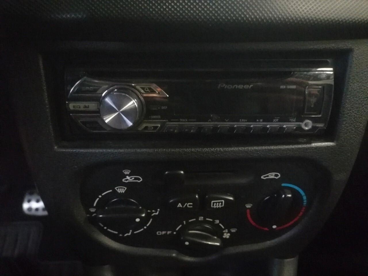 Peugeot 206 Plus 1.1 60CV 5p. ONE Line