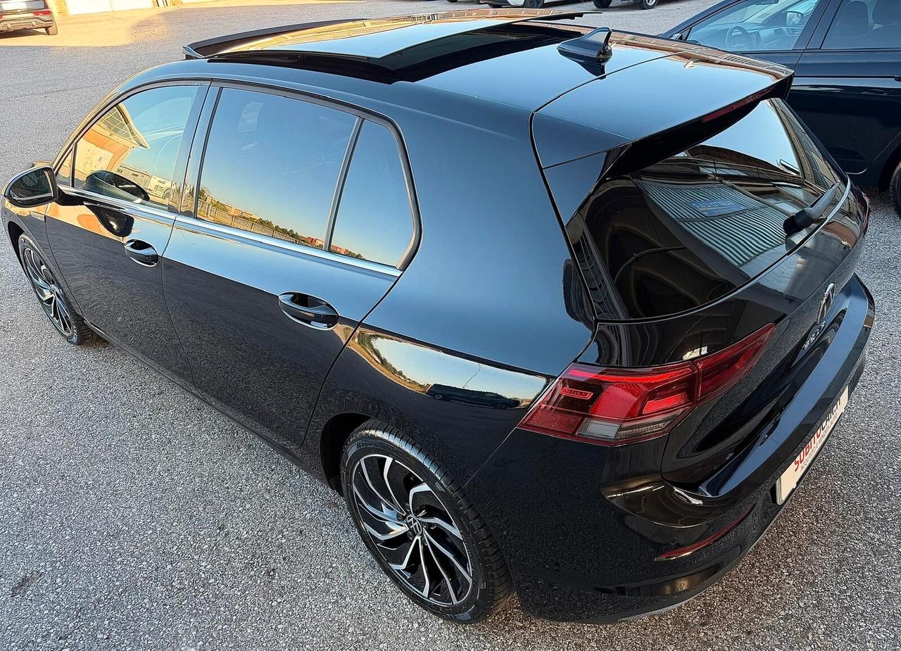 Volkswagen Golf 2.0 TDI DSG SCR Style TETTO APRIBILE E SEDILI ELETTRICI