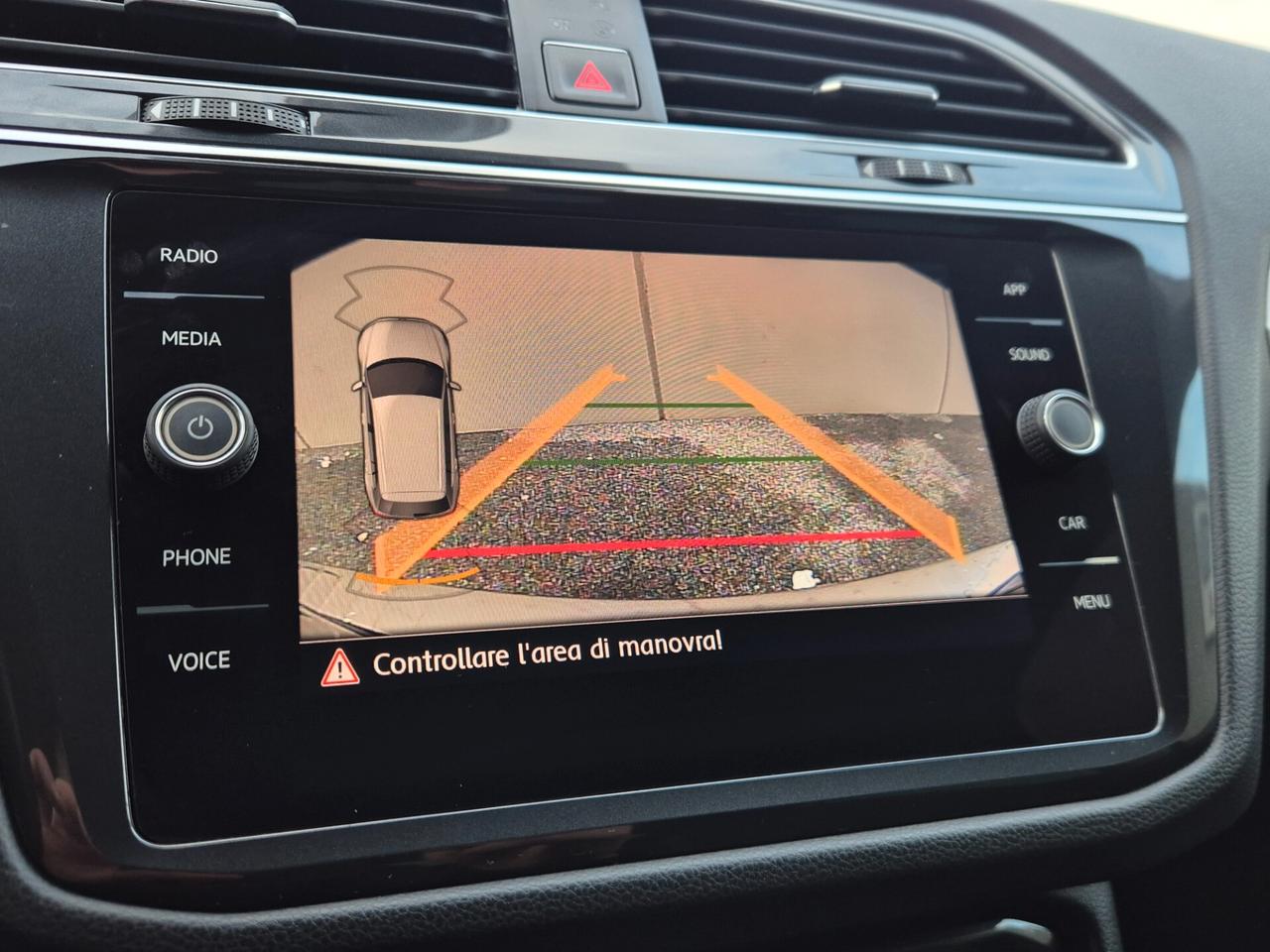 Volkswagen Tiguan 1.6 TDI R-Line Sport