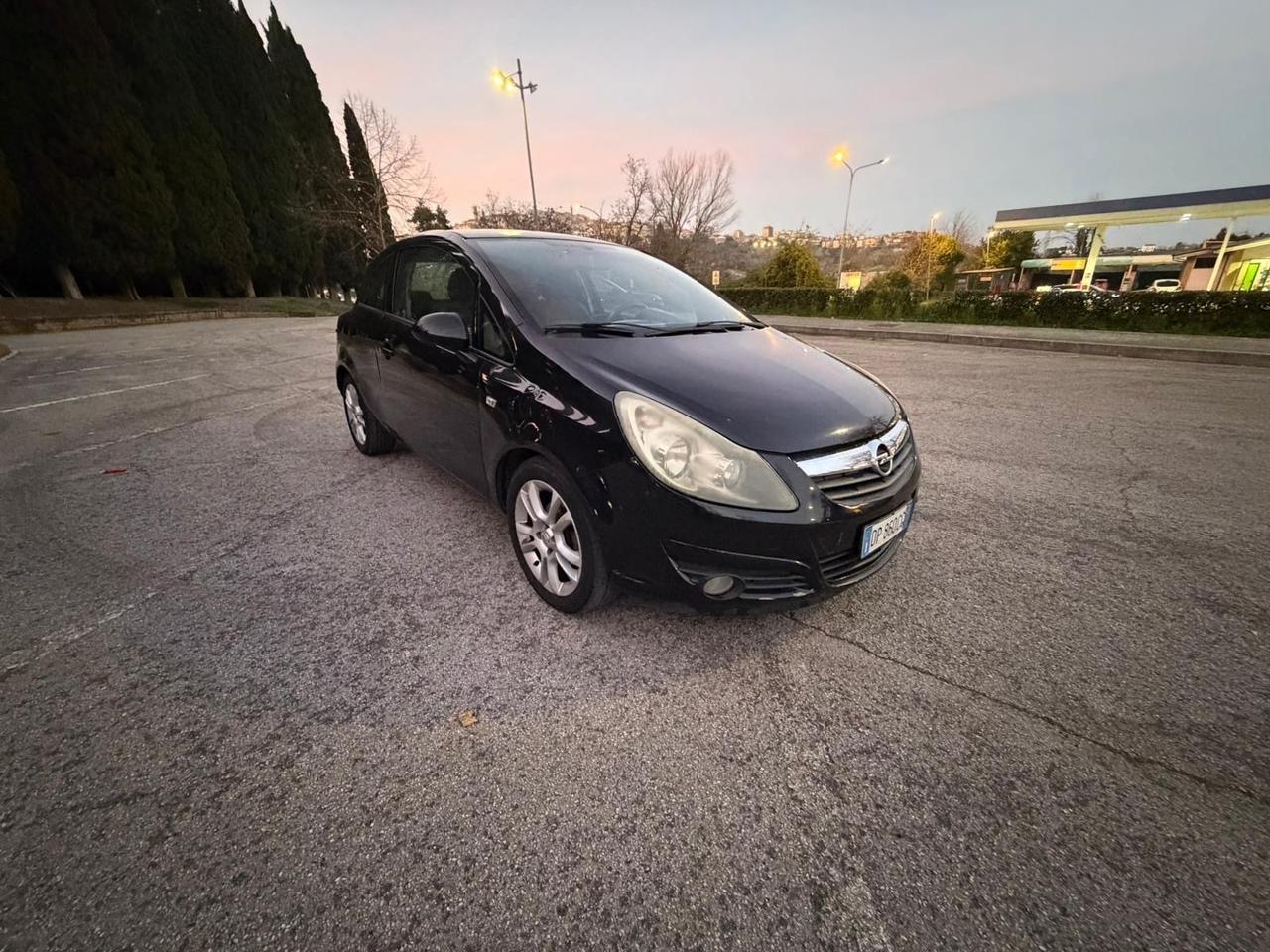 Opel Corsa 1.2 3 porte Sport