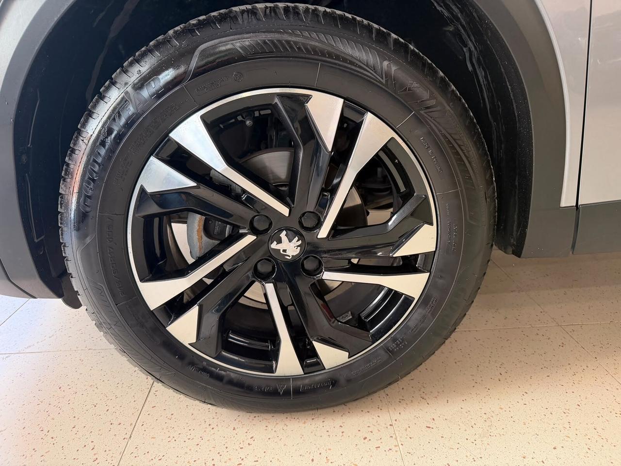 Peugeot 2008 BlueHDi 110 S&S GT