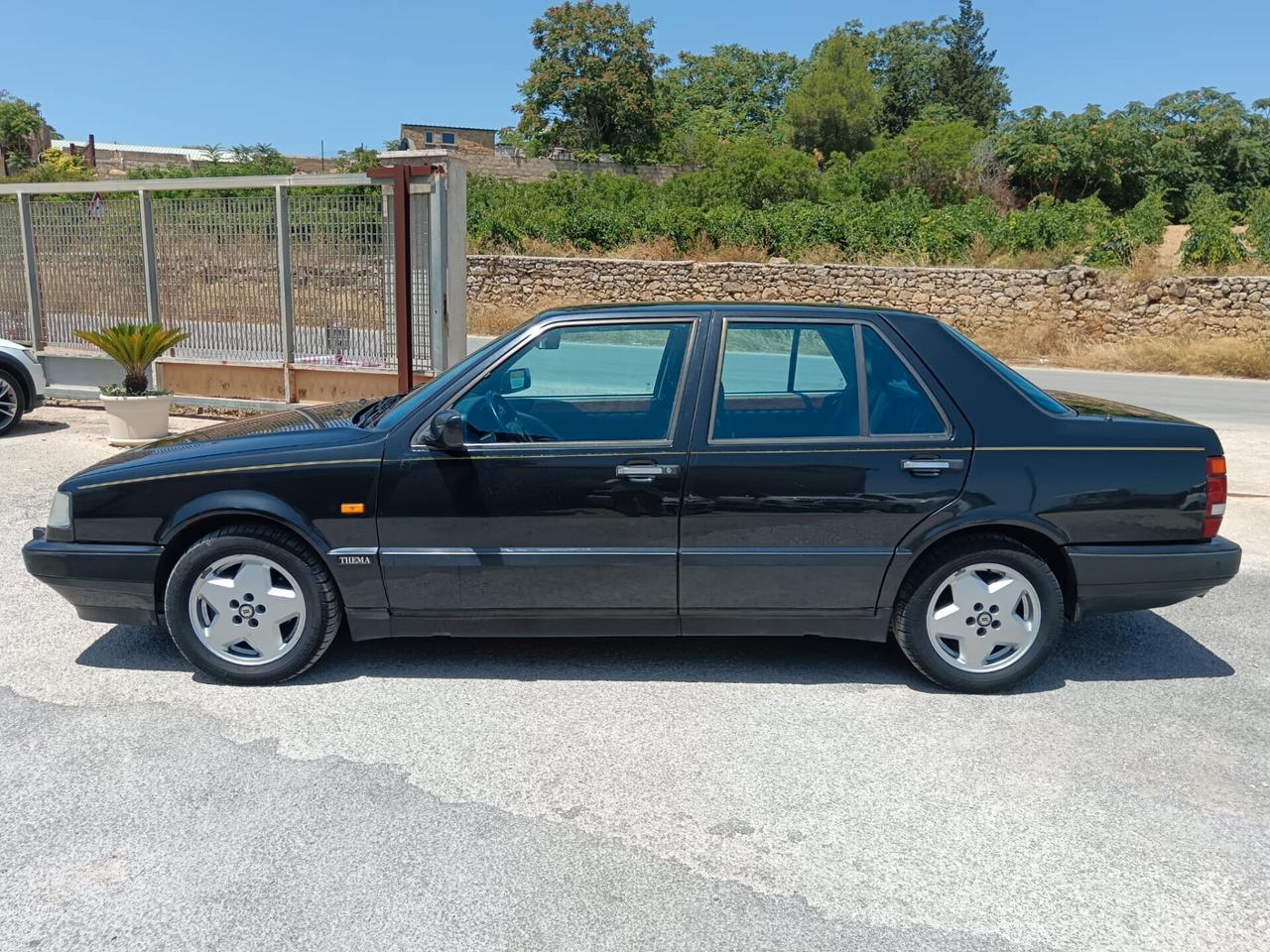 Lancia Thema 8.32 cat