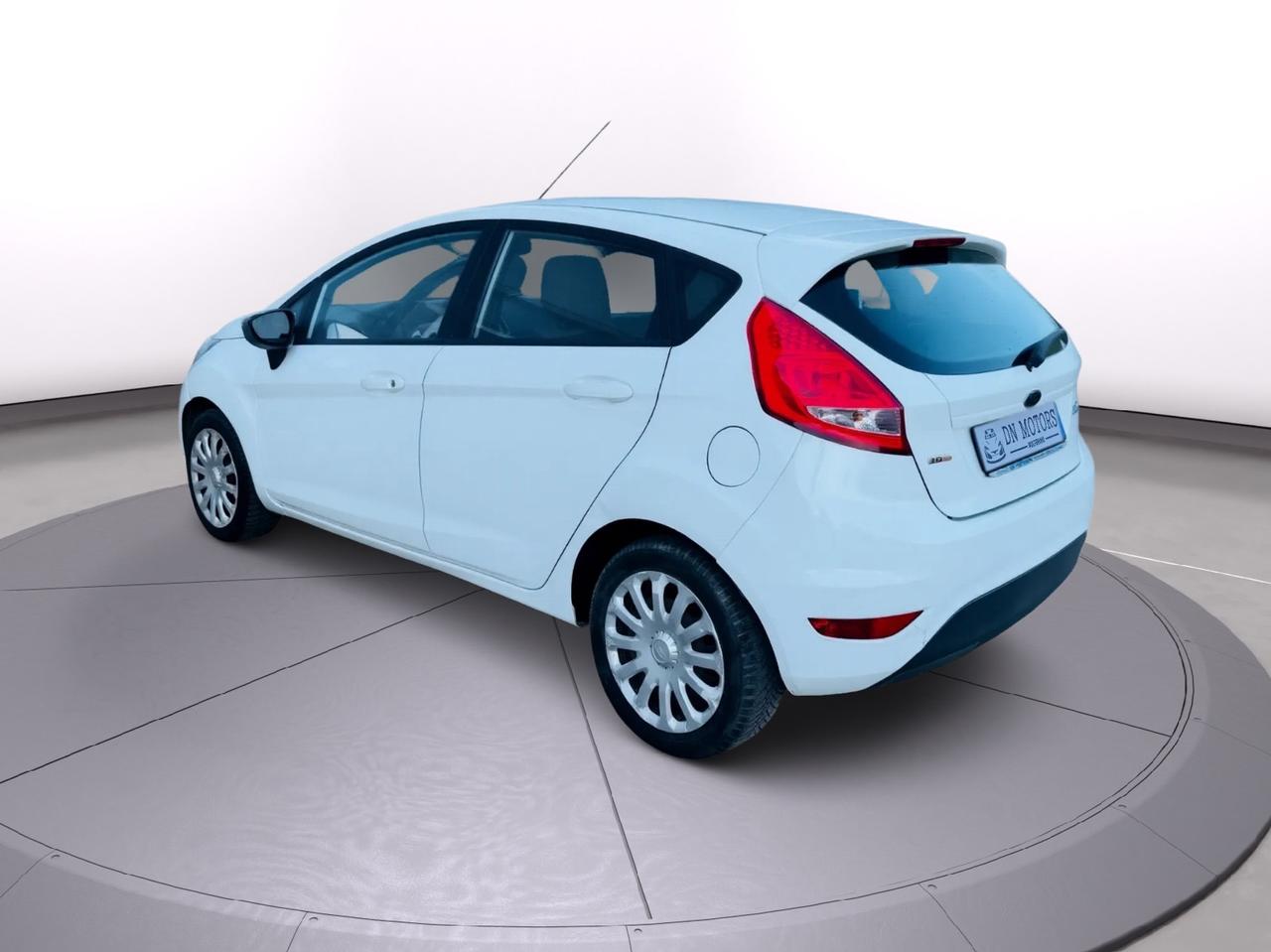 Ford Fiesta 1.4 TDCi titanium anno 2010 neo patentati