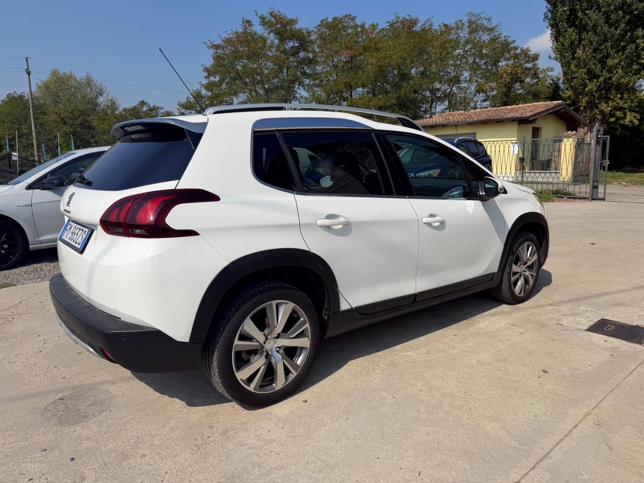 Peugeot 2008 PureTech Turbo 110 S&S Allure
