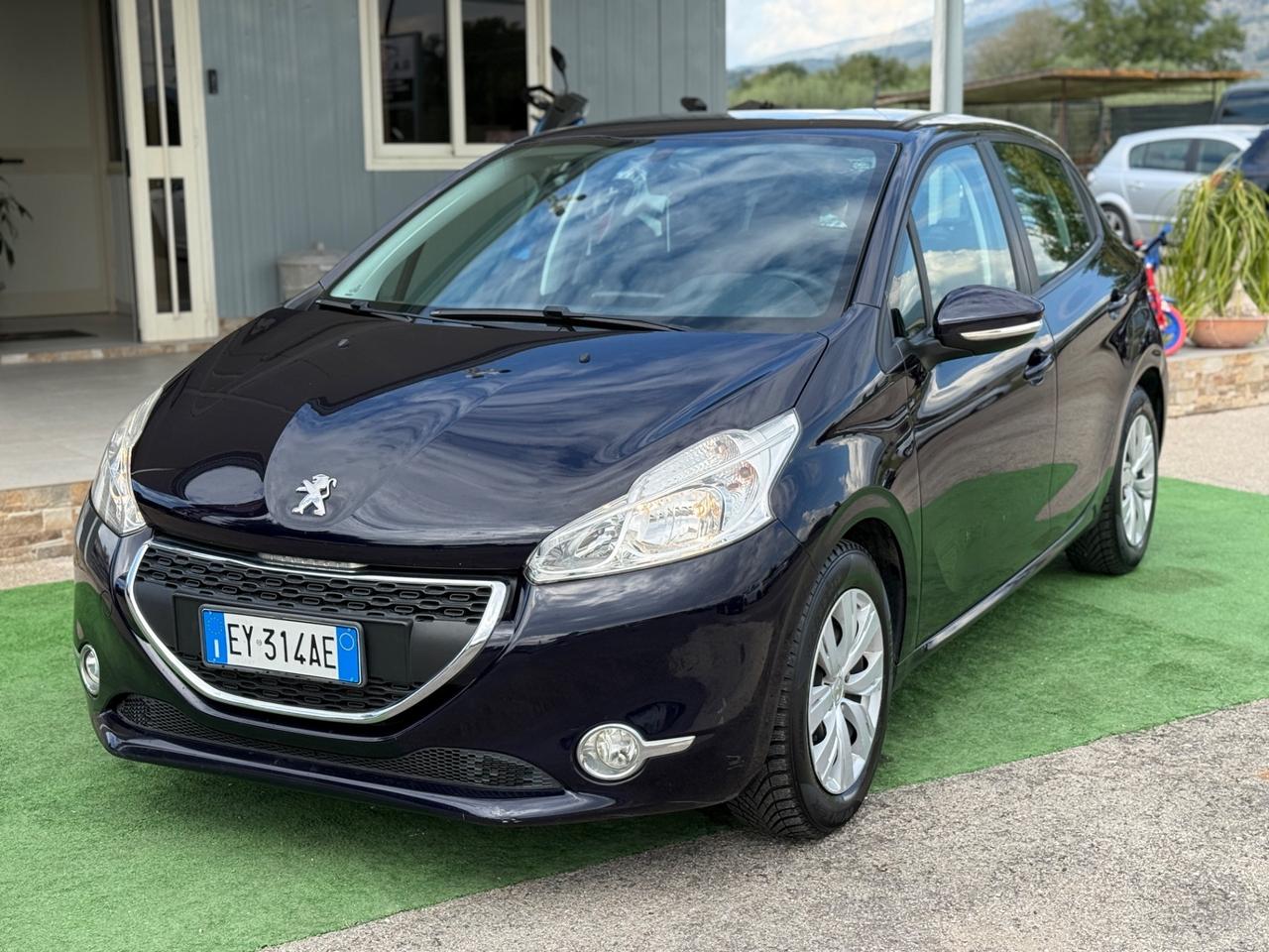 Peugeot 208 NEOPATENTATI GARANZIA