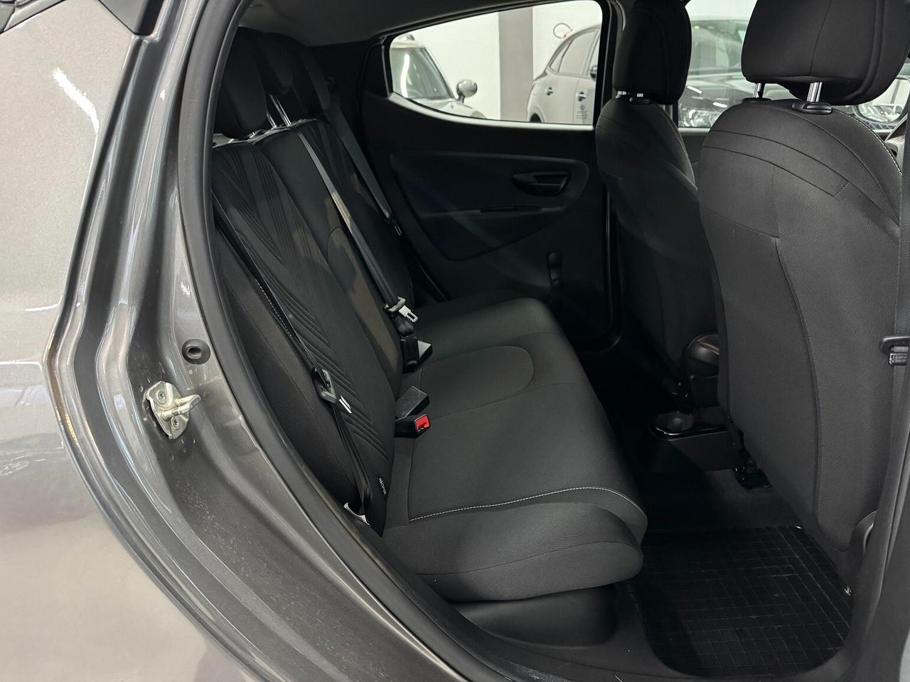 Ypsilon 1.0Hybrid Gold CAR PLAY PARI NUOVO!!!!!!!