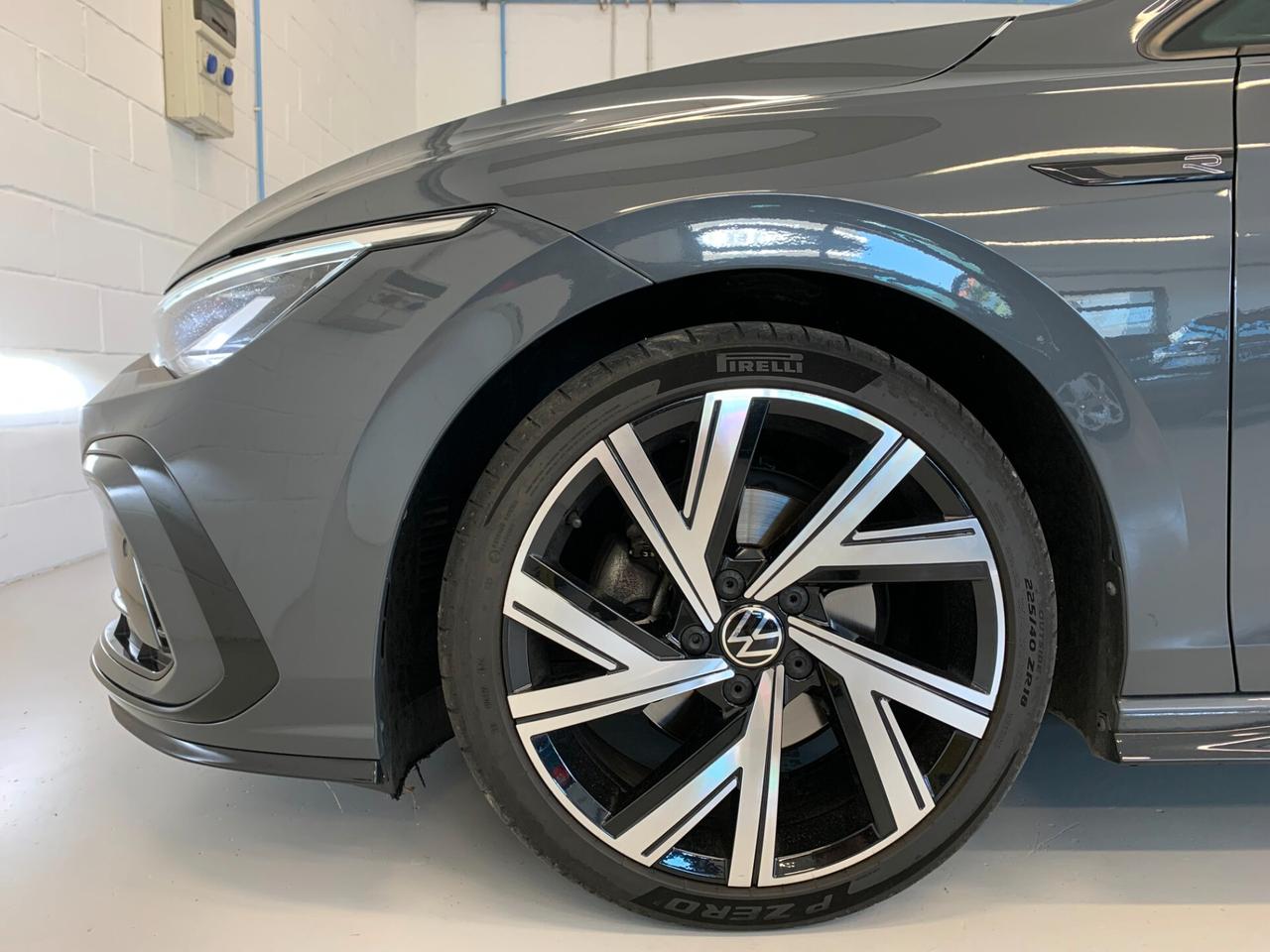 Volkswagen Golf 2.0 TDI 150 CV DSG SCR R-Line