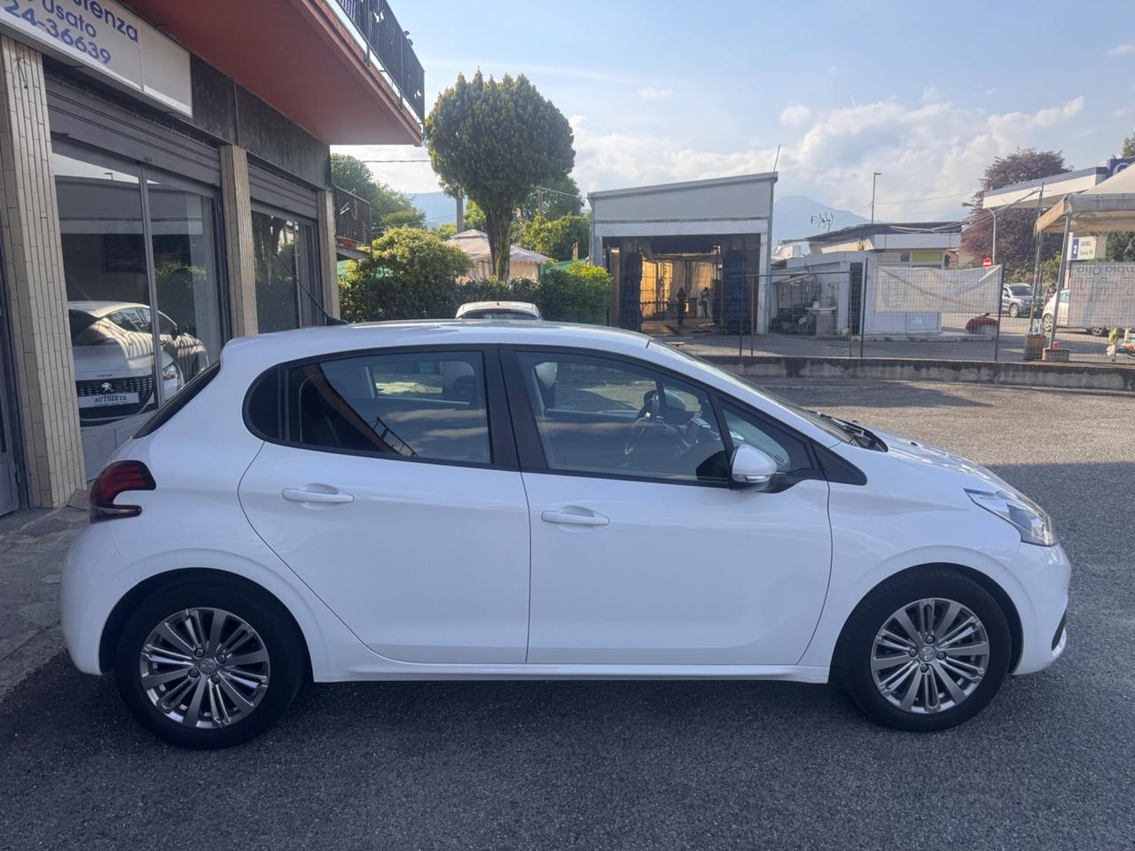 Peugeot 208 1.2 82 cv Active