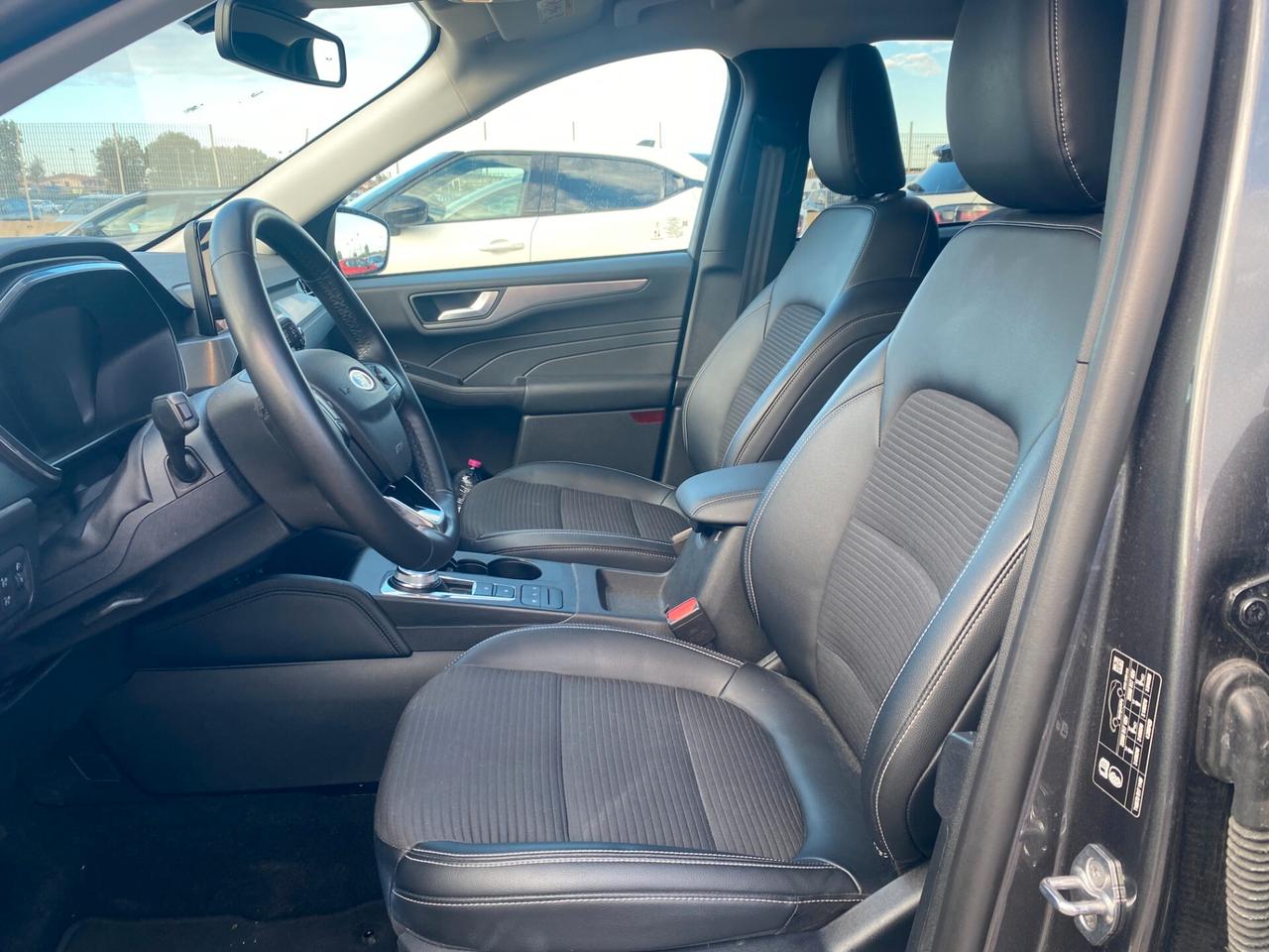 FORD Kuga 2.0 Ecoblue 2wd 120cv Autom. TITANIUM