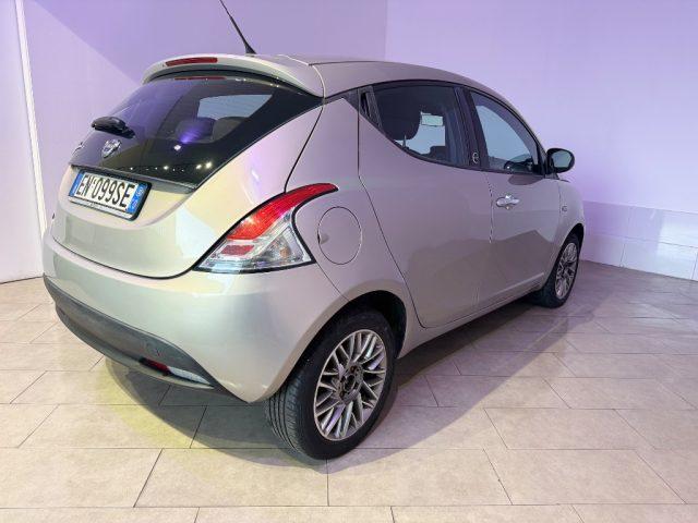 LANCIA Ypsilon 1.2 69 CV 5 porte GPL Ecochic Gold