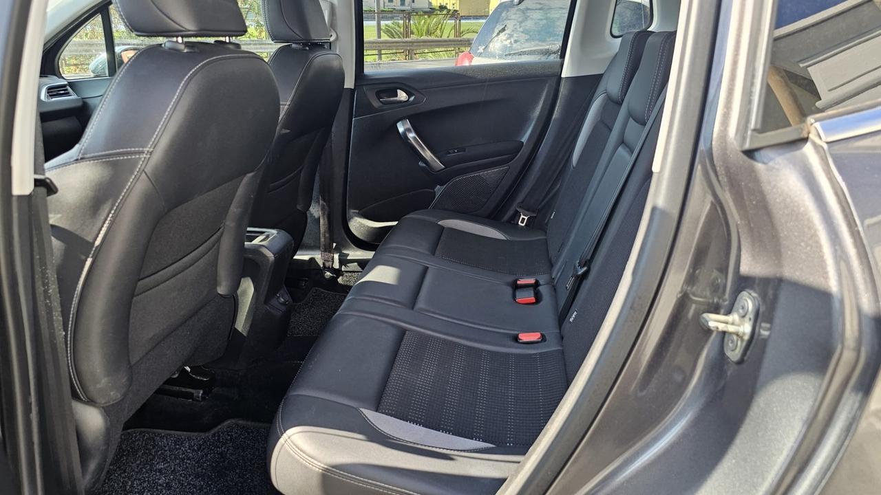 Peugeot 2008 BlueHDi 100 Allure