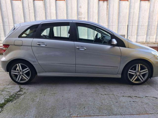 MERCEDES-BENZ B 180 CDI Premium ok neopatentati