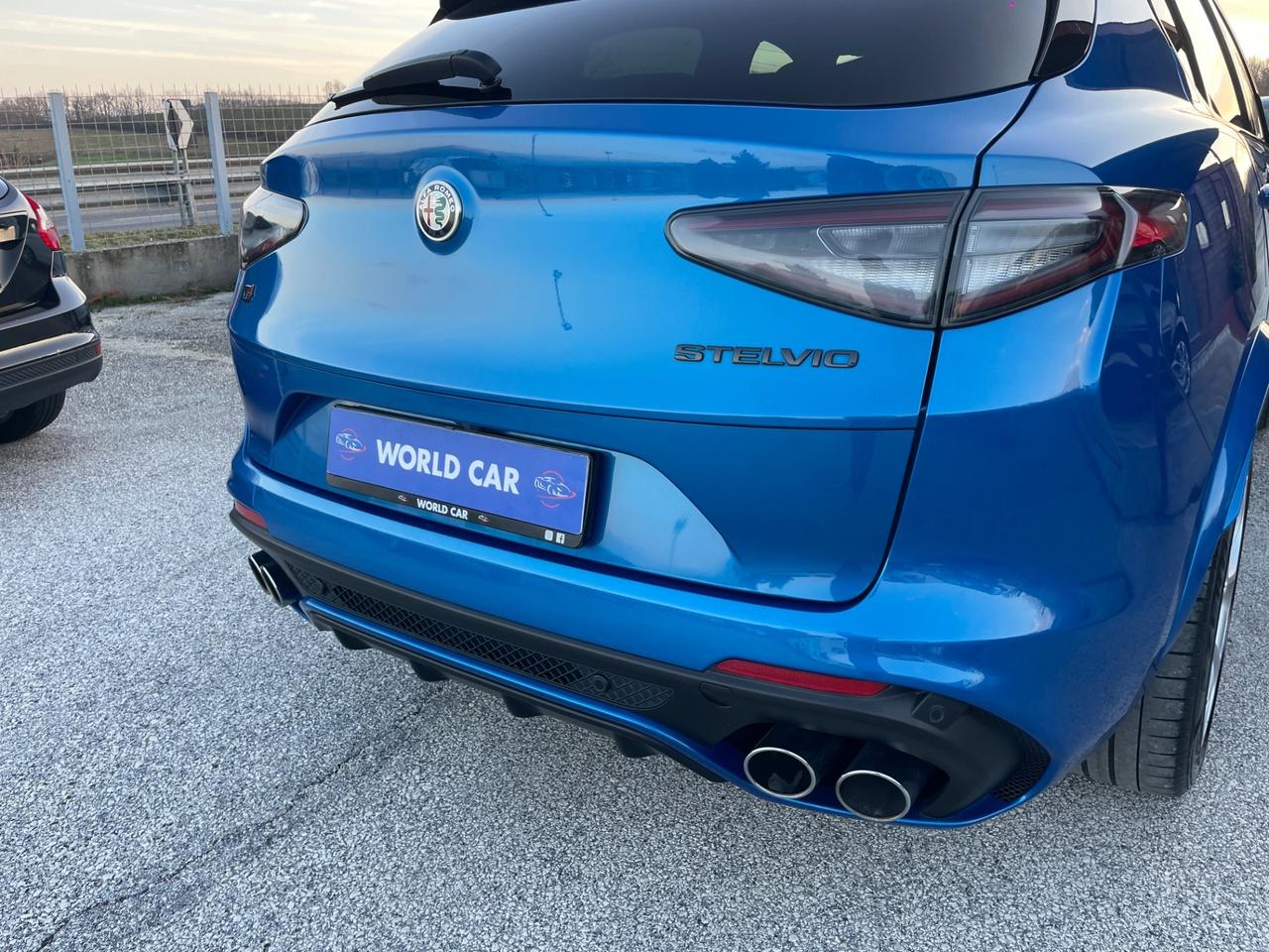 Alfa Romeo Stelvio 2.9 Bi-Turbo V6 510 CV AT8 Quadrifoglio