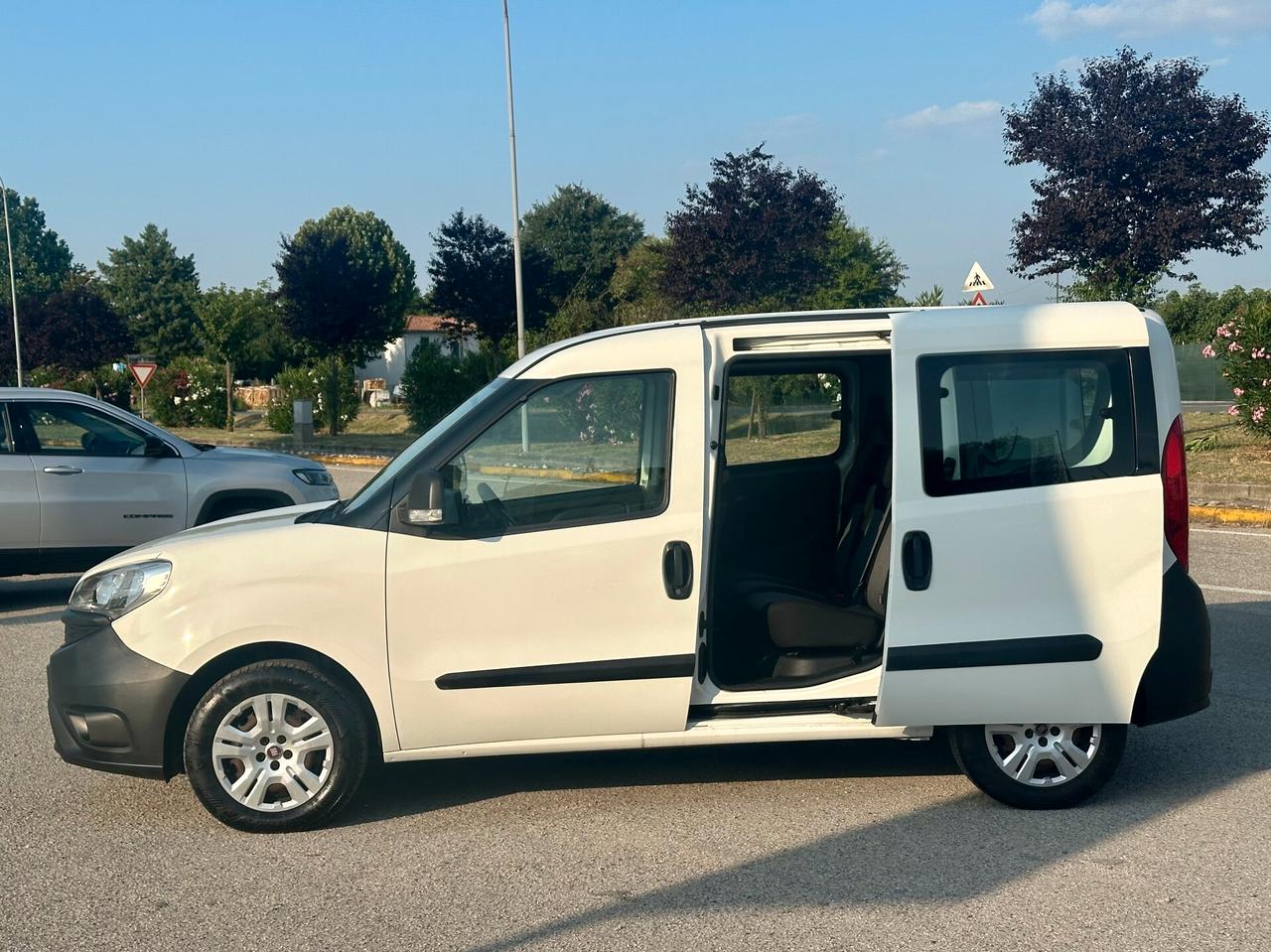 Fiat Doblo 1.3 MJT AUTOCARRO 5 POSTI 95cv E6D