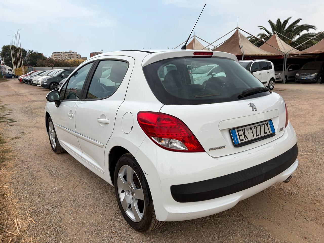PEUGEOT 207 1.6 HDI 92CV ANNO 2012 UNICOPROPRIETARIO