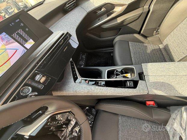 Peugeot 3008 1.2 hybrid Allure 145cv e-dcs6