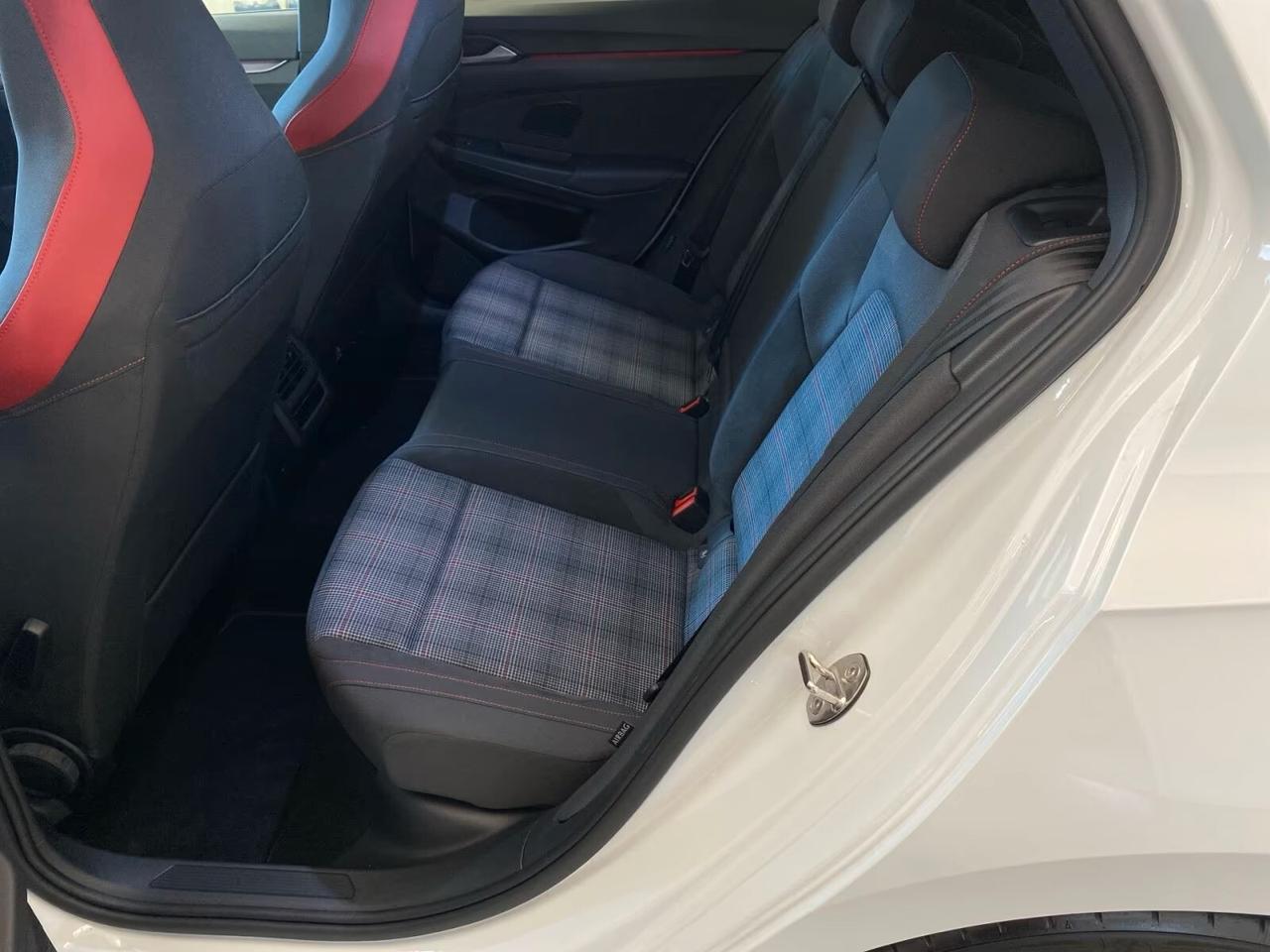 Volkswagen Golf GTI 2.0 TSI DSG 8.5
