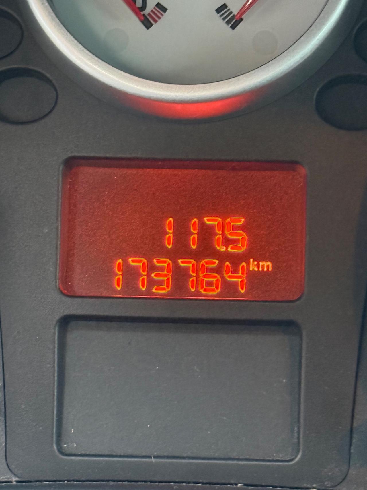 Peugeot 207 1.4 HDi 70CV FAP 5p. XS