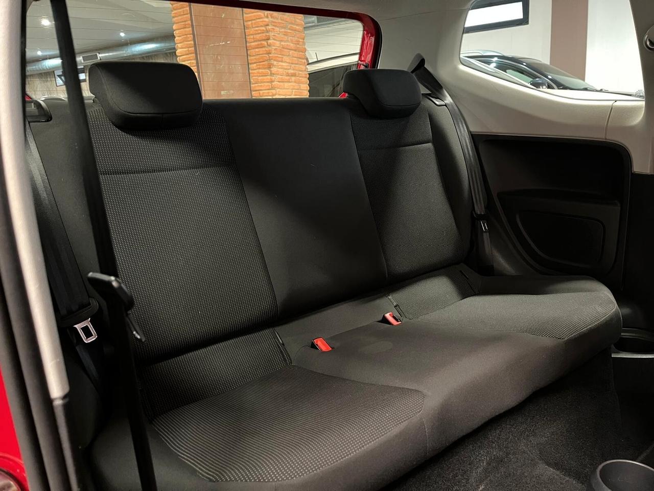 Volkswagen up! 1.0 3p. club