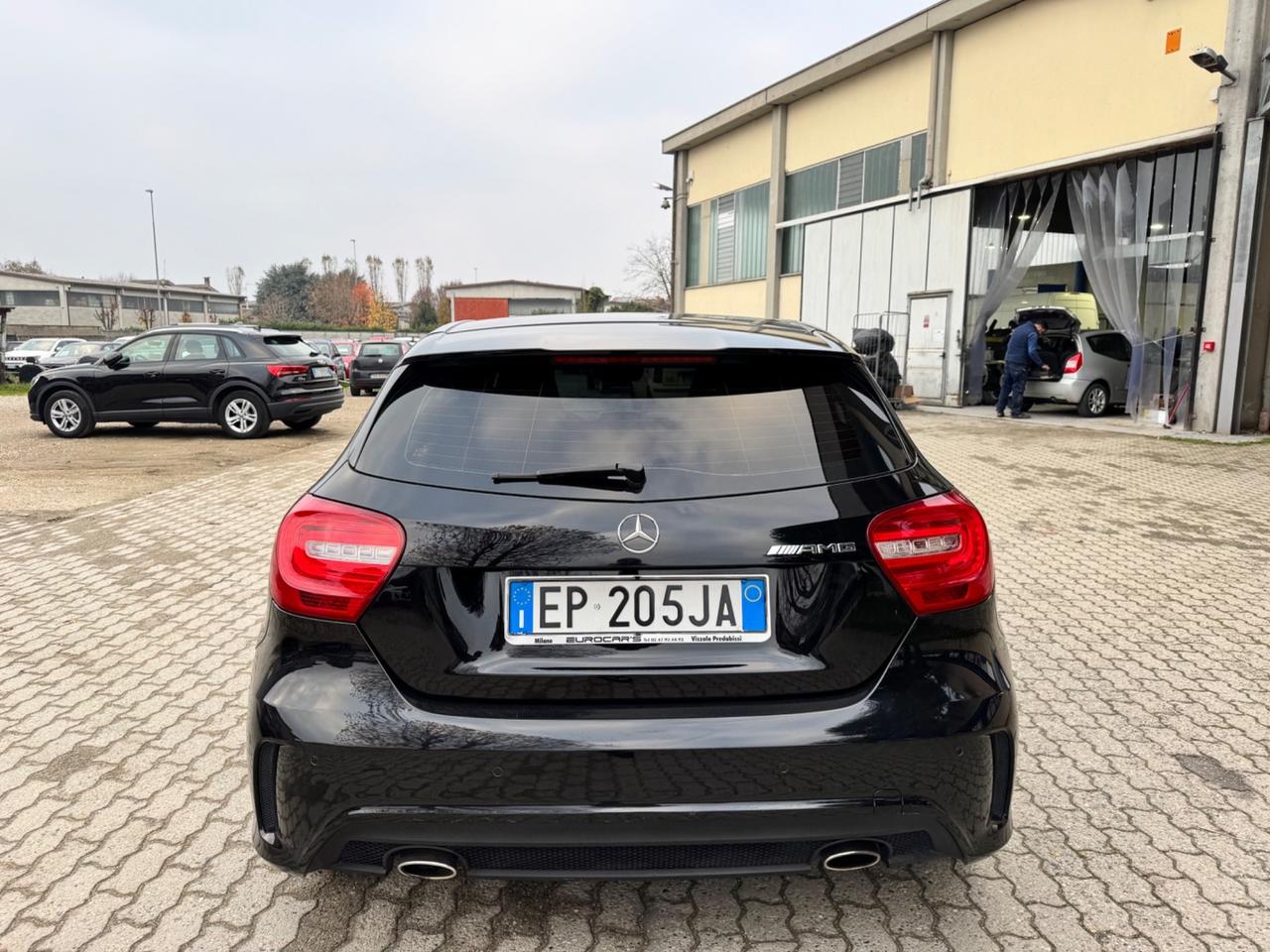 Mercedes-benz A 180 benzina Premium AMG