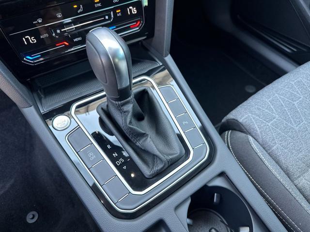 VOLKSWAGEN Passat Variant 2.0 TDI 150 CV DSG VETTURA NUOVA